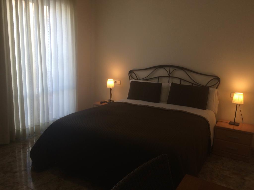 Hostal Portofino Ареньш-да-Мар Екстер'єр фото